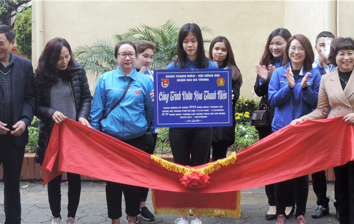 Khánh thành công trình “Vườn hoa thanh niên” tặng trường Nguyễn Đình Chiểu