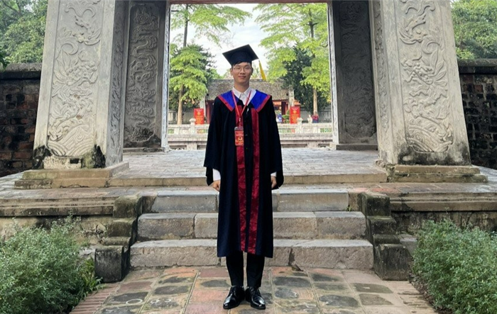 Thủ khoa Đại học Hà Nội: Không sợ thử thách, chỉ cần có sự quyết tâm