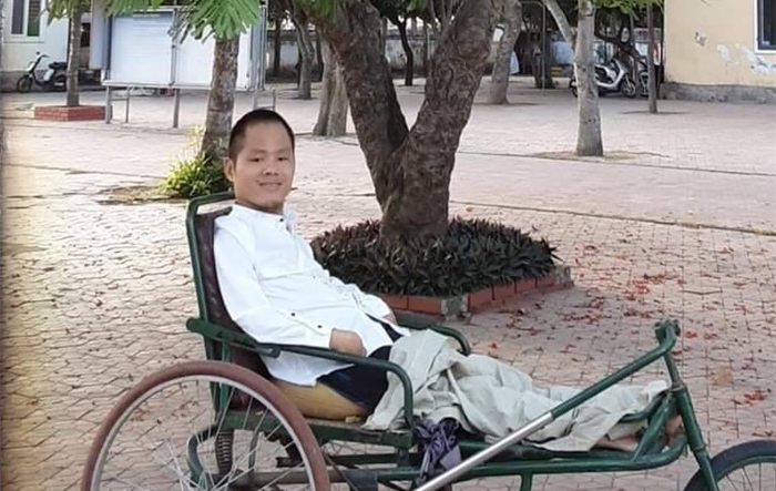 Chàng trai khuyết tật “truyền cảm hứng” bằng tấm gương của chính mình