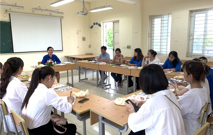 CLB Lý luận trẻ trường Cao đẳng Sư phạm Hà Tây và Đại học Thủ đô Hà Nội bàn về tiêu chí xây dựng hình mẫu sinh viên thời đại mới